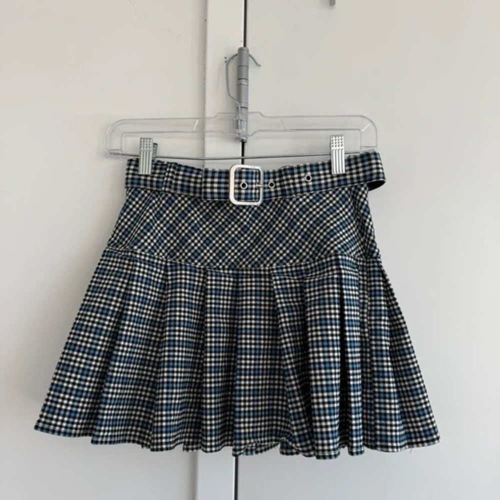 Women's Blue Plaid Belted Pleated Skirt - Picture 3 of 4
